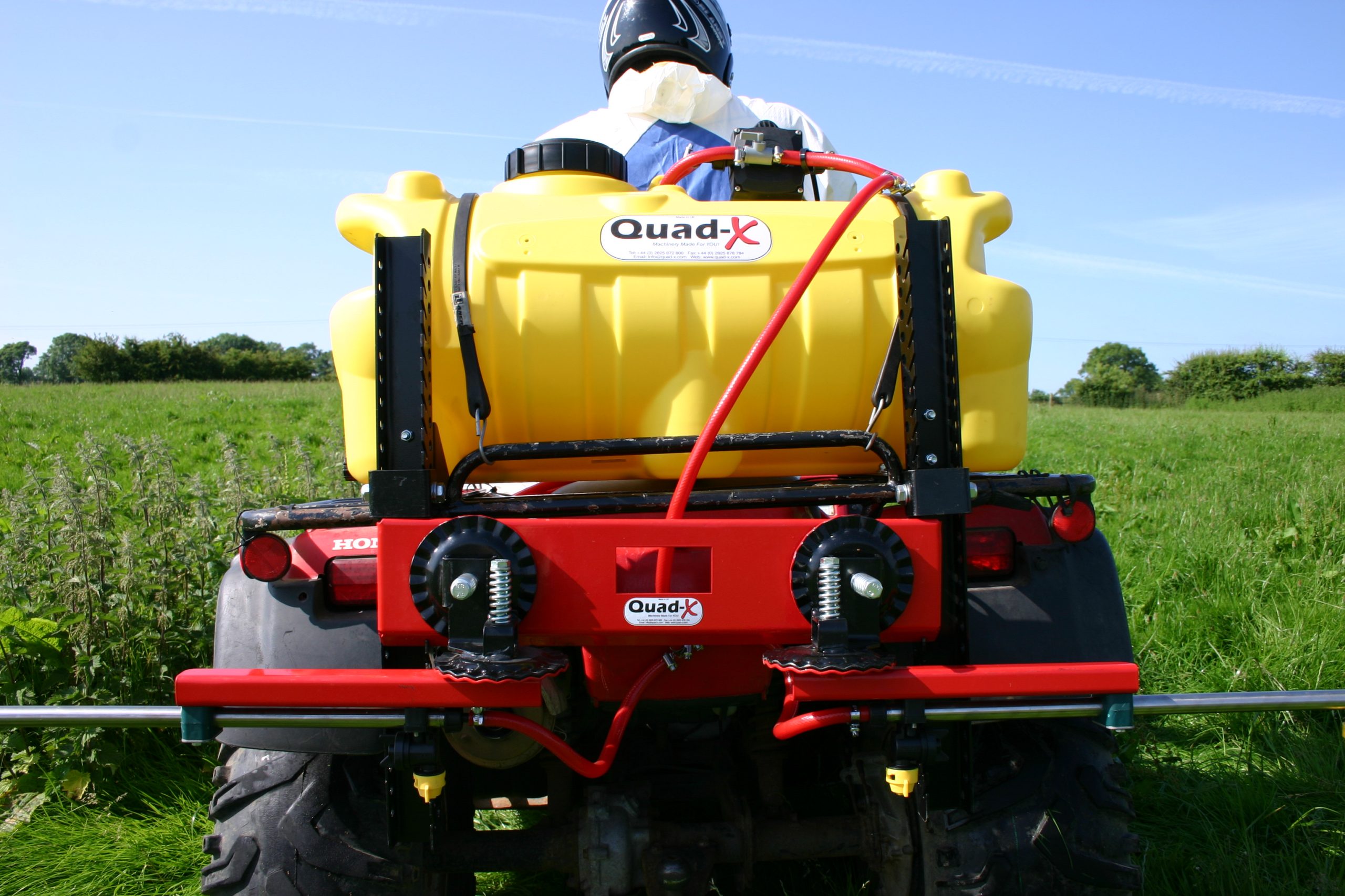 Commercial Boom close up Quad-X